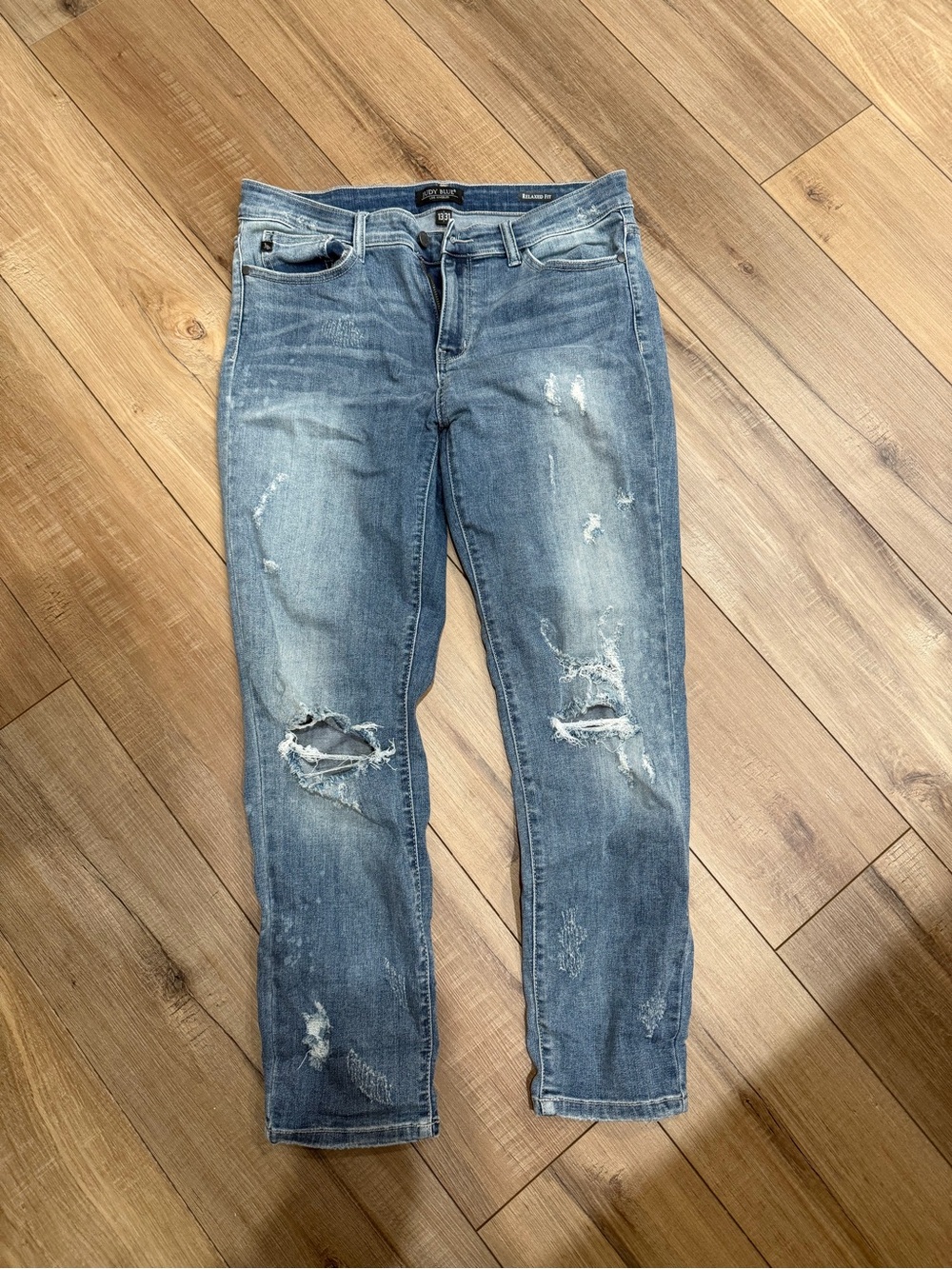 Judy Blue Distressed Light-Medium Blue Skinny Jeans